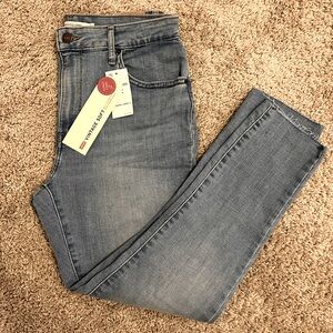 NWT Levi's 721 High Rise Skinny Ankle Jeans - Vintage Soft - Size 32